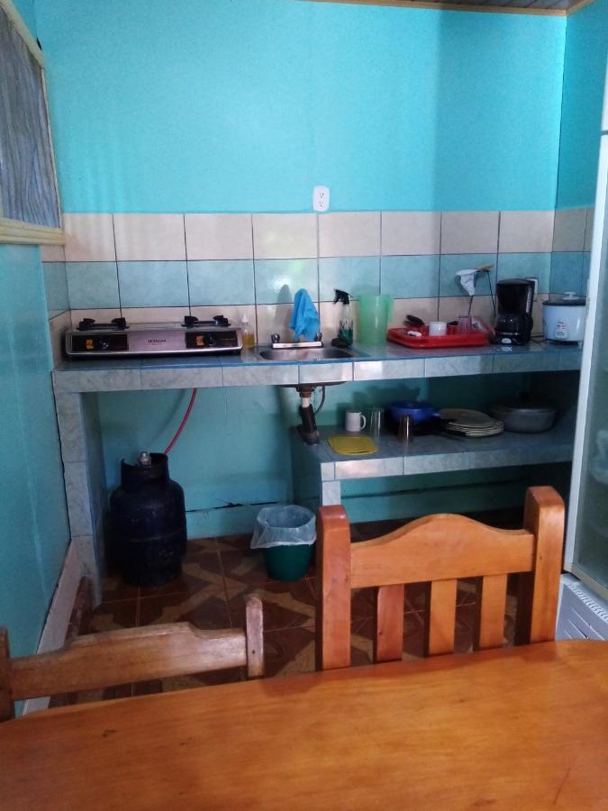 Cabinas Popular Puerto Viejo de Talamanca ภายนอก รูปภาพ