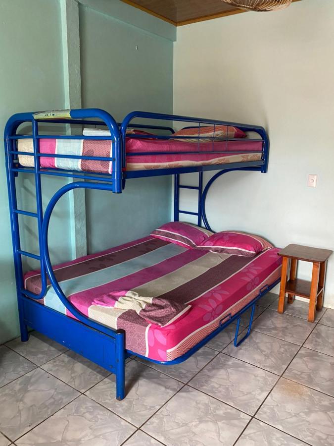 Cabinas Popular Puerto Viejo de Talamanca ภายนอก รูปภาพ